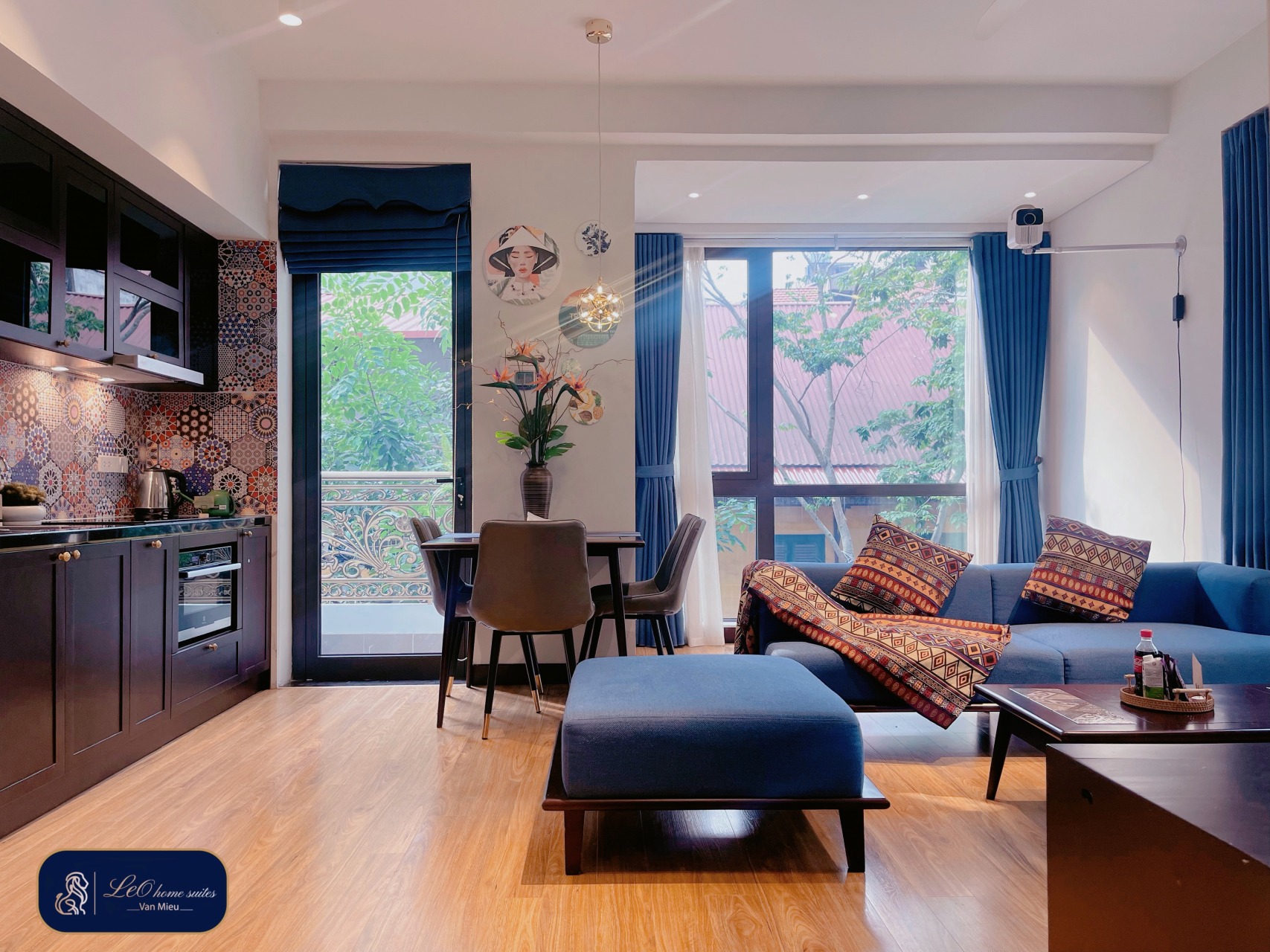 Leo Home Suites