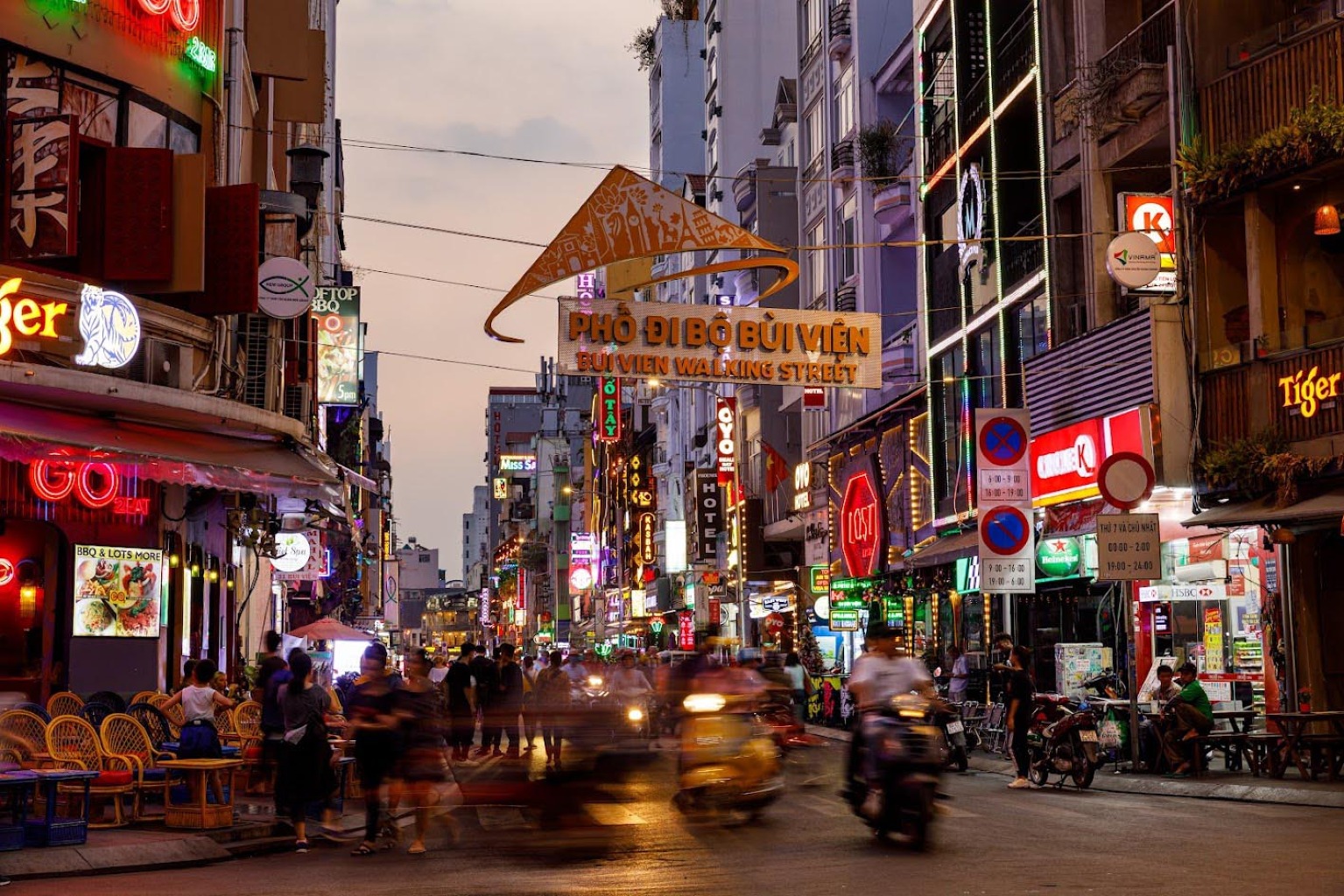 Sài Gòn Mùa Nào Đẹp Nhất? Thời Điểm Lý Tưởng Để Bạn Đặt Vé Đến Thăm Thành Phố Sài Gòn Mùa Nào Đẹp Nhất? Thời Điểm Lý Tưởng Để Bạn Đặt Vé Đến Thăm Thành Phố