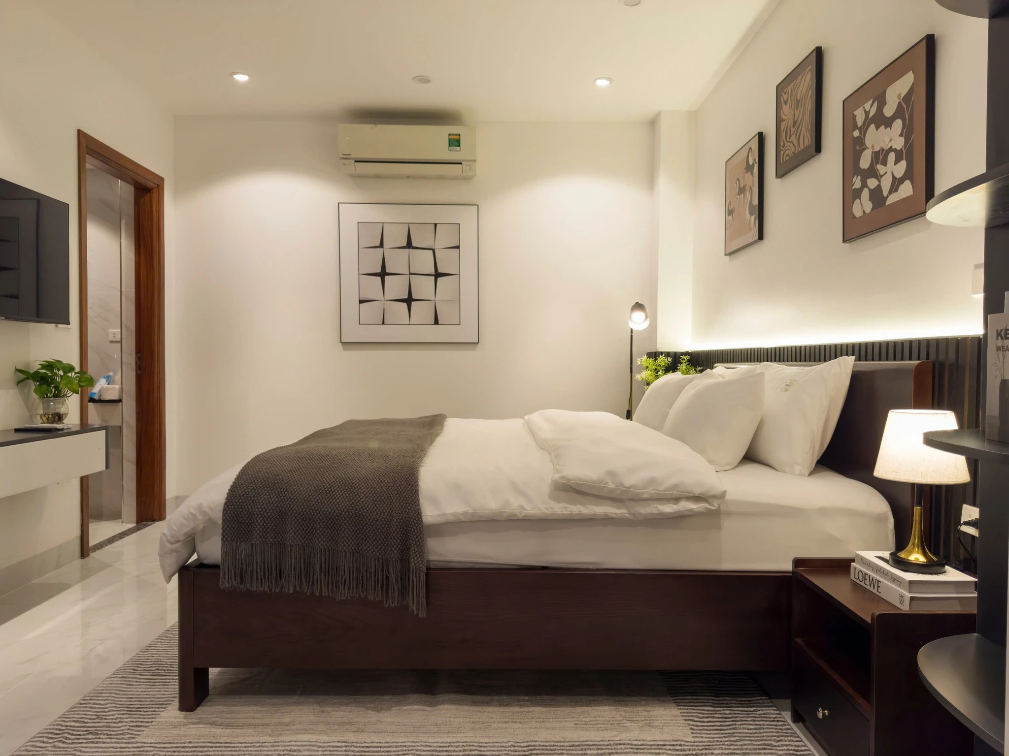 Sa Home - Nét Tĩnh Lặng Hiện Đại Giữa "Trái Tim" Phố Cổ Hà Nội